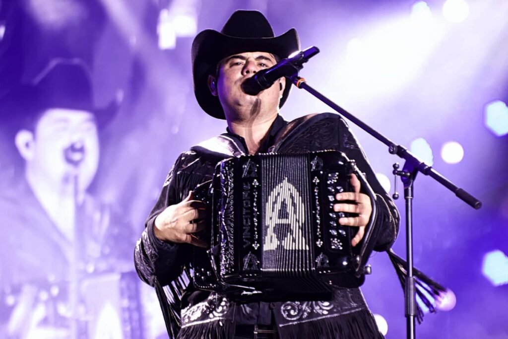Alfredo-Olivas-regresa-a-Queretaro-con-V1VO-Tour